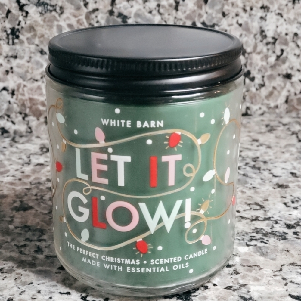🎄Let it glow Bath and Body works candle